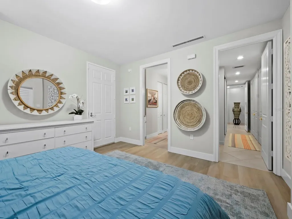 50 Central Avenue Sarasota FL 34236