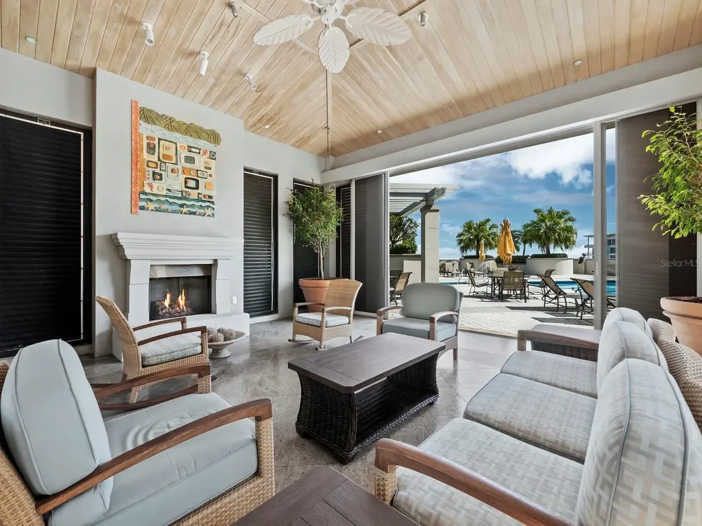 50 Central Avenue Sarasota FL 34236