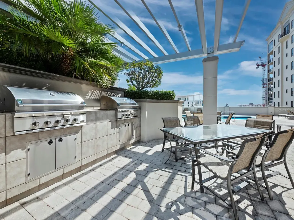 50 Central Avenue Sarasota FL 34236