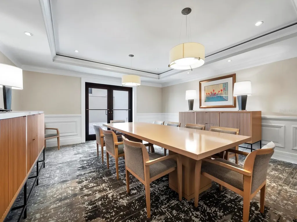 50 Central Avenue Sarasota FL 34236