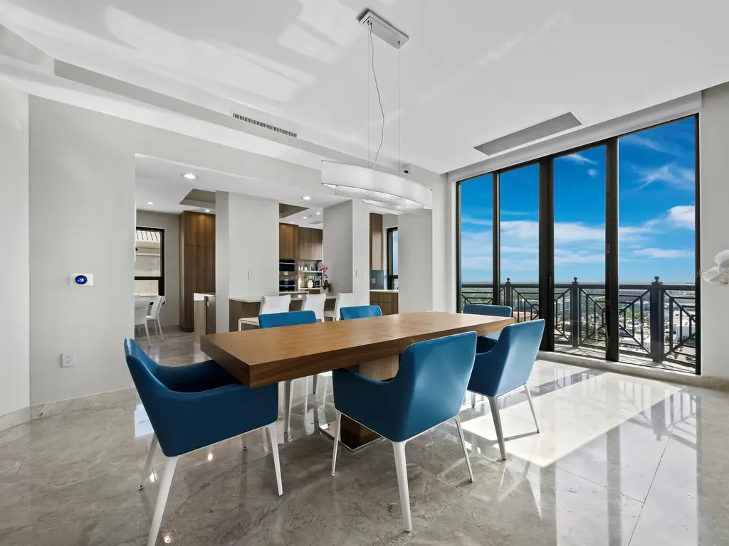 50 Central Avenue Sarasota FL 34236