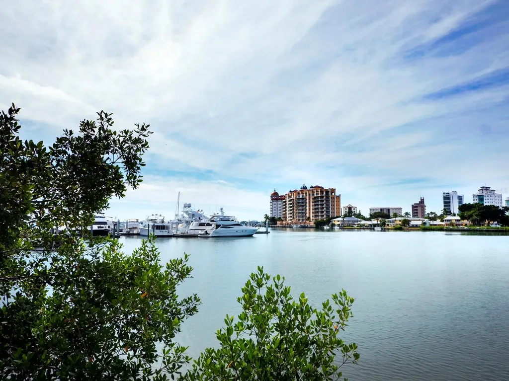 50 Central Avenue Sarasota FL 34236