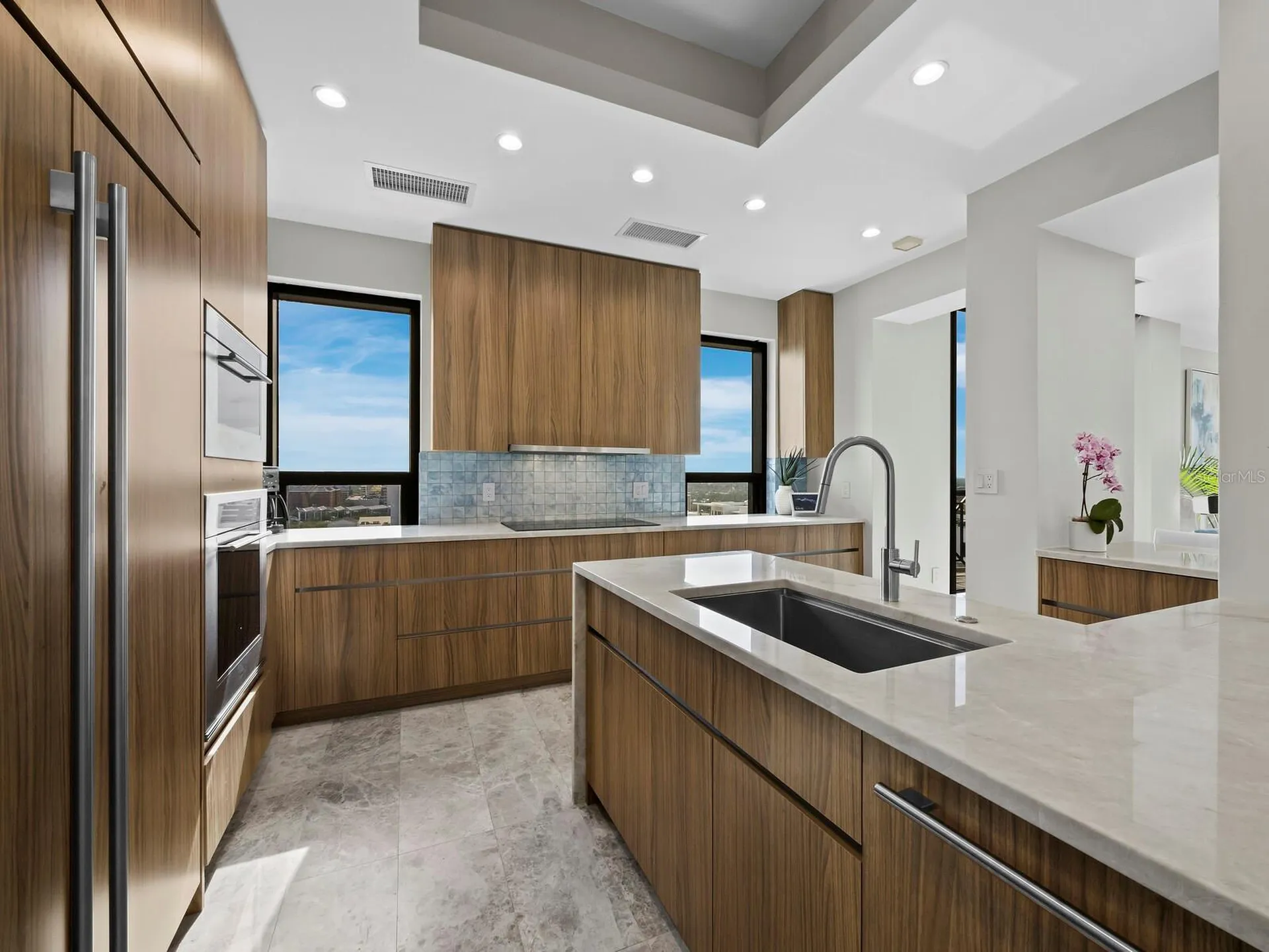 50 Central Avenue Sarasota FL 34236