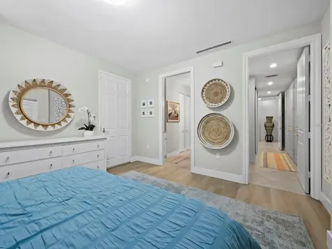 50 Central Avenue Sarasota FL 34236
