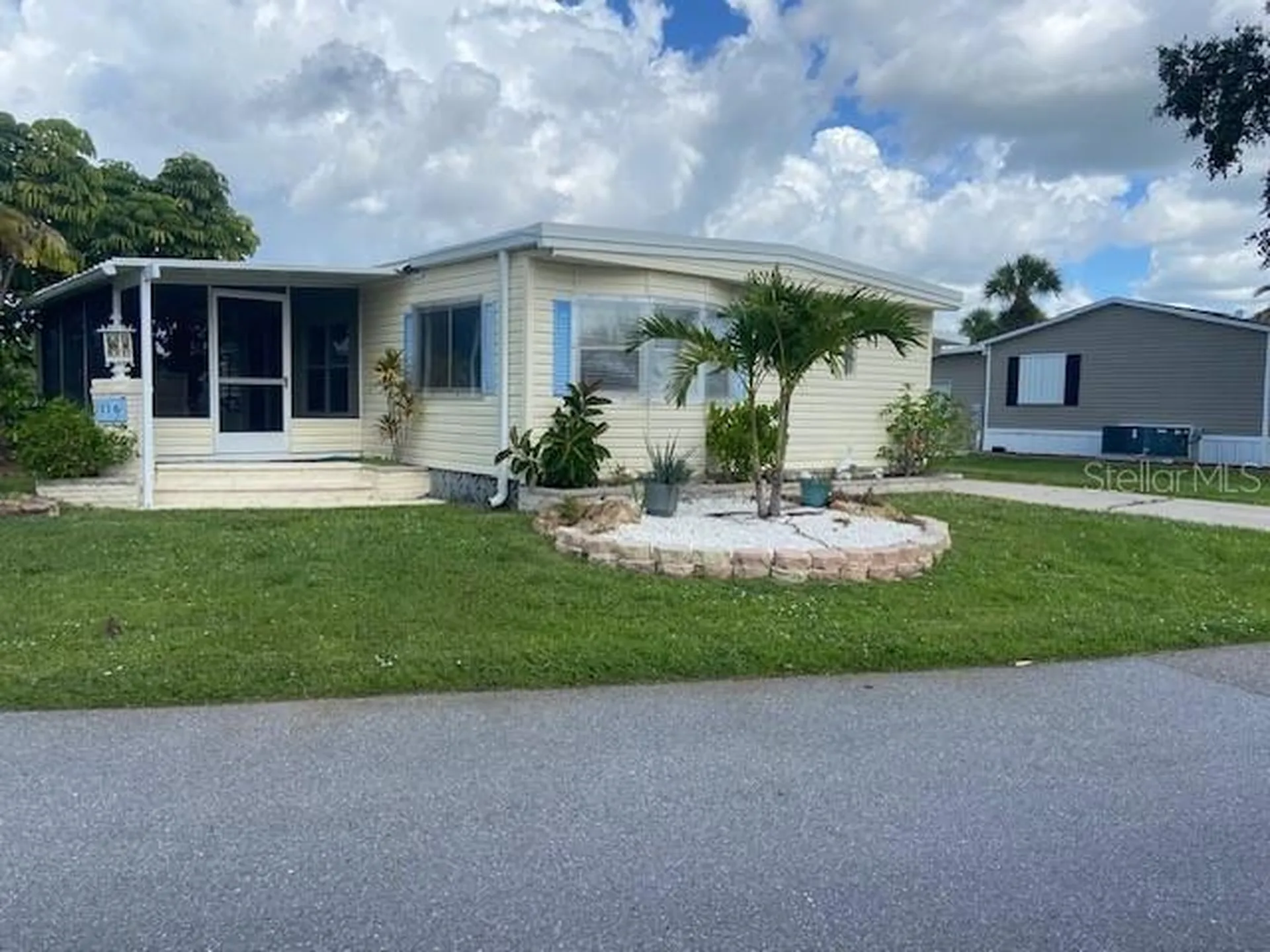 2100 Kings Highway Port Charlotte FL 33980