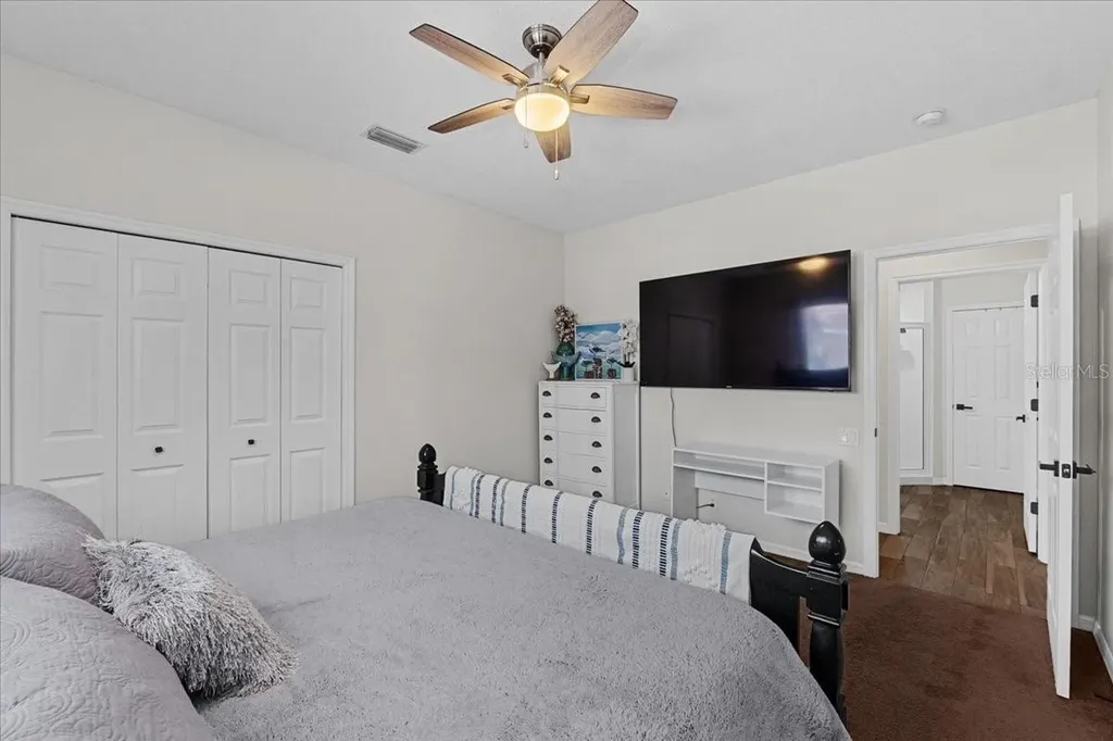 6007 Hammock Hill Avenue Lithia FL 33547