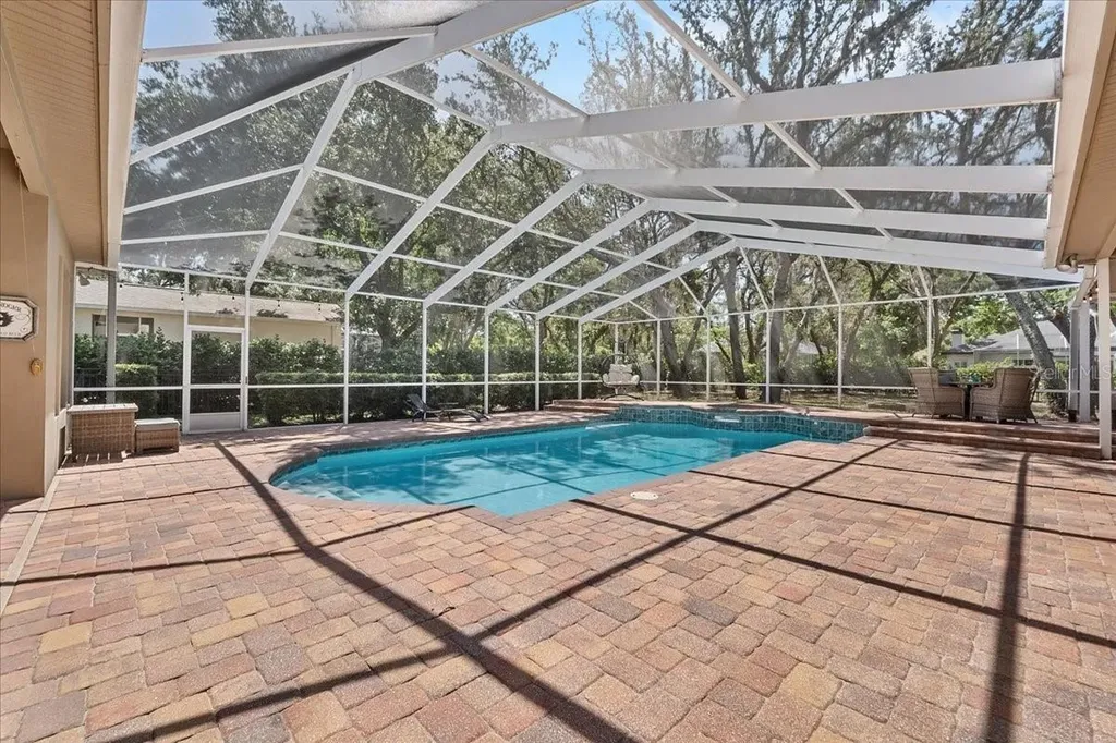 6007 Hammock Hill Avenue Lithia FL 33547