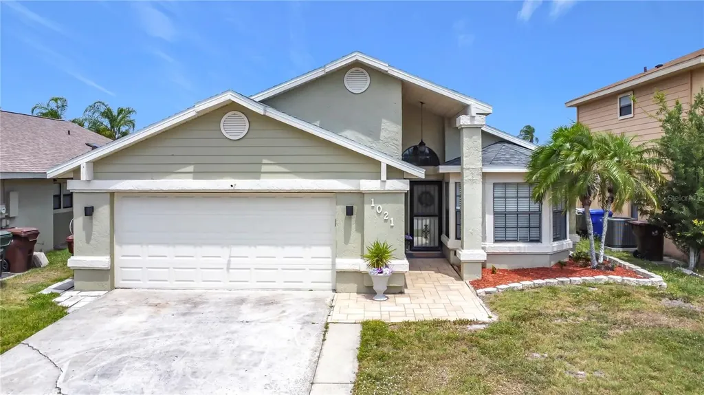 1021 Whalebone Bay Drive Kissimmee FL 34741