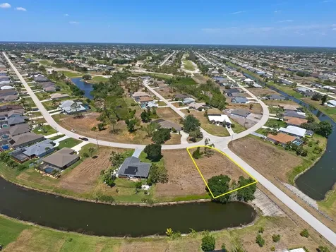 133 Fairway Road Rotonda West FL 33947