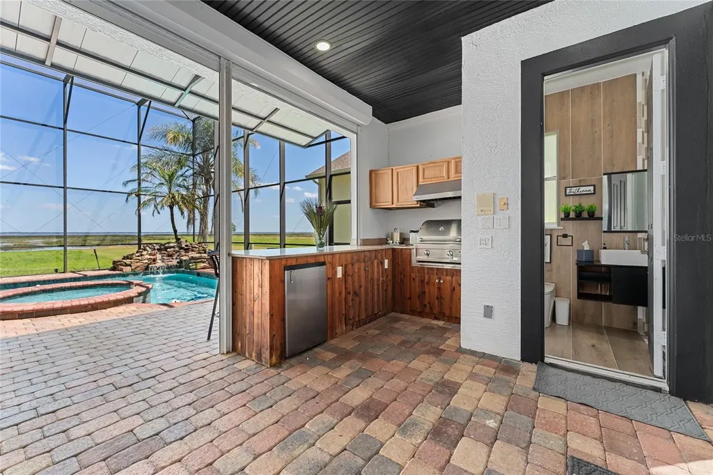 1407 Water Lilly Lane Kissimmee FL 34744