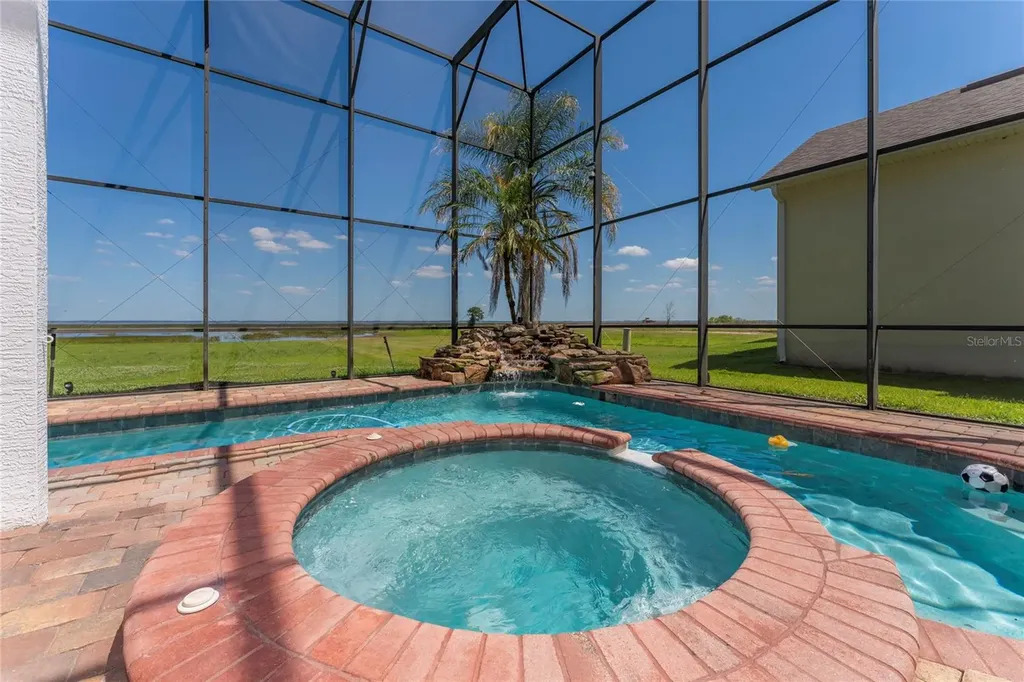 1407 Water Lilly Lane Kissimmee FL 34744