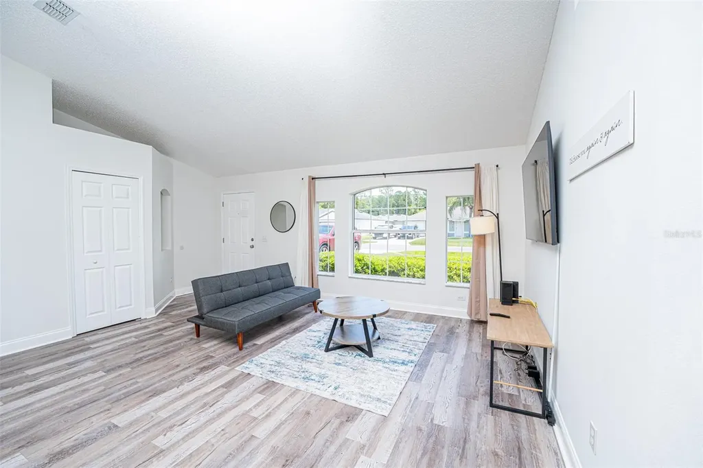5 Zammer Court Palm Coast FL 32164