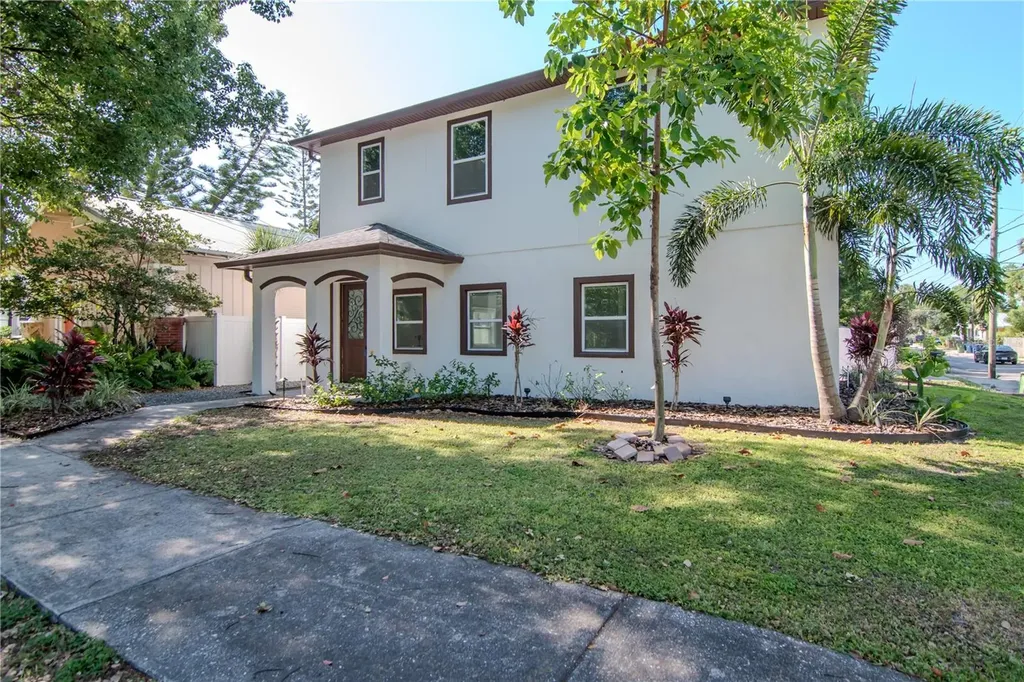 212 W Floribraska Avenue Tampa FL 33603