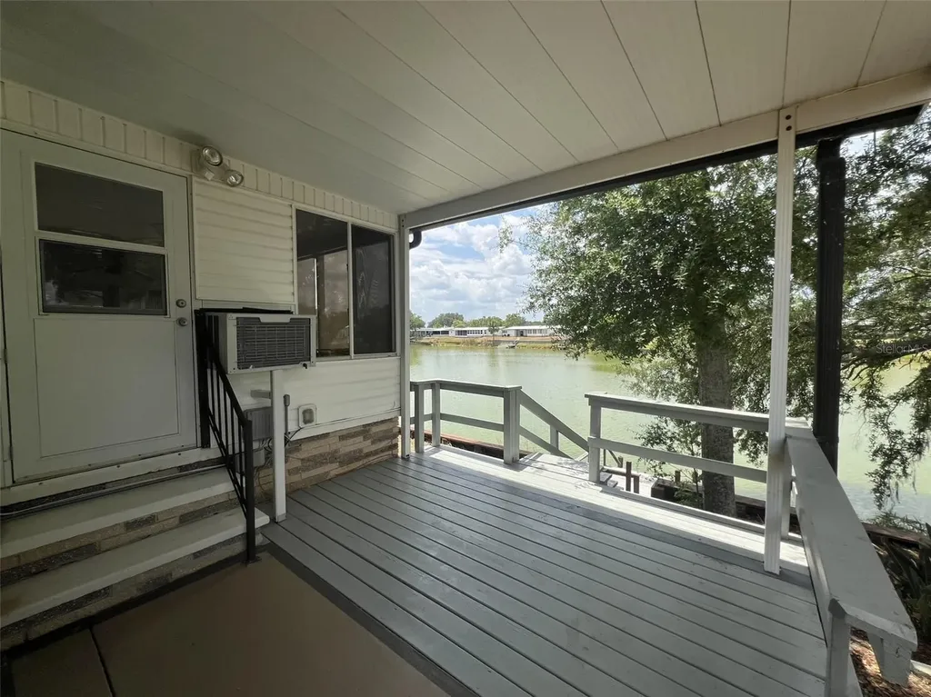 2055 S Floral Avenue Bartow FL 33830