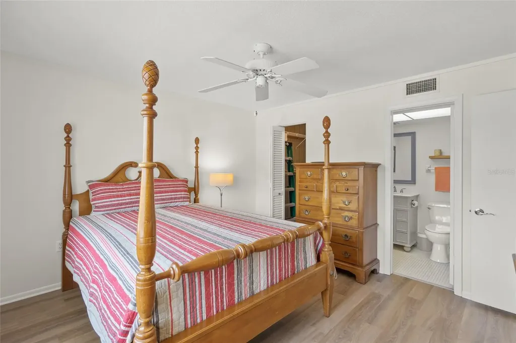 708 Tamiami Trail S Venice FL 34285