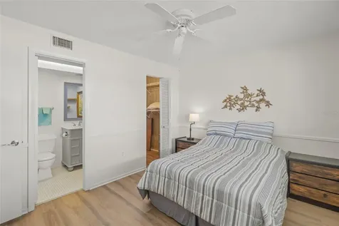 708 Tamiami Trail S Venice FL 34285