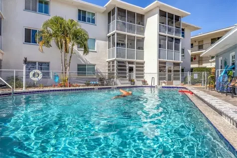 708 Tamiami Trail S Venice FL 34285