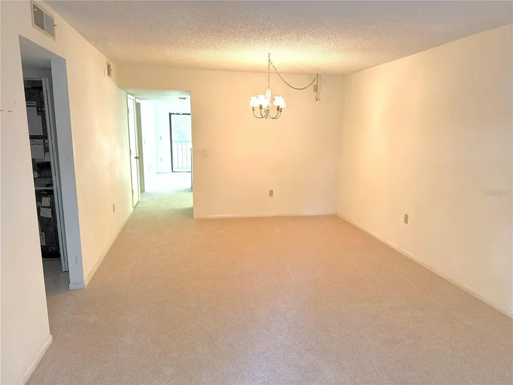 425 30th Avenue W Bradenton FL 34205