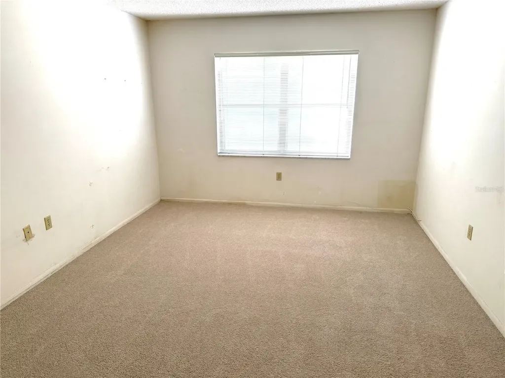 425 30th Avenue W Bradenton FL 34205