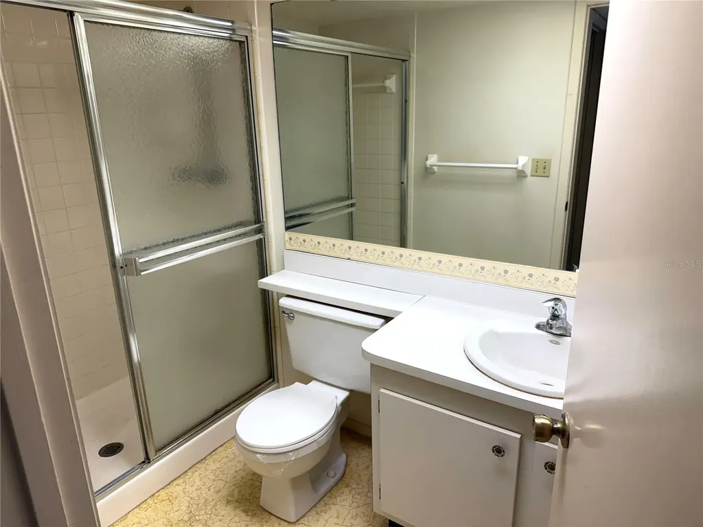 425 30th Avenue W Bradenton FL 34205