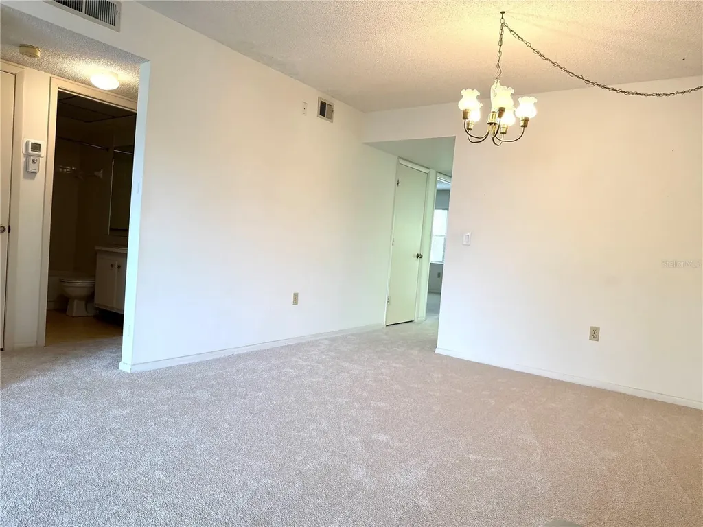 425 30th Avenue W Bradenton FL 34205