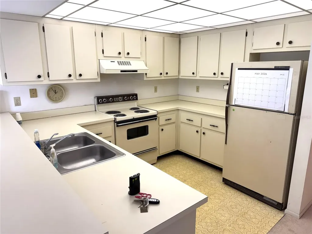 425 30th Avenue W Bradenton FL 34205