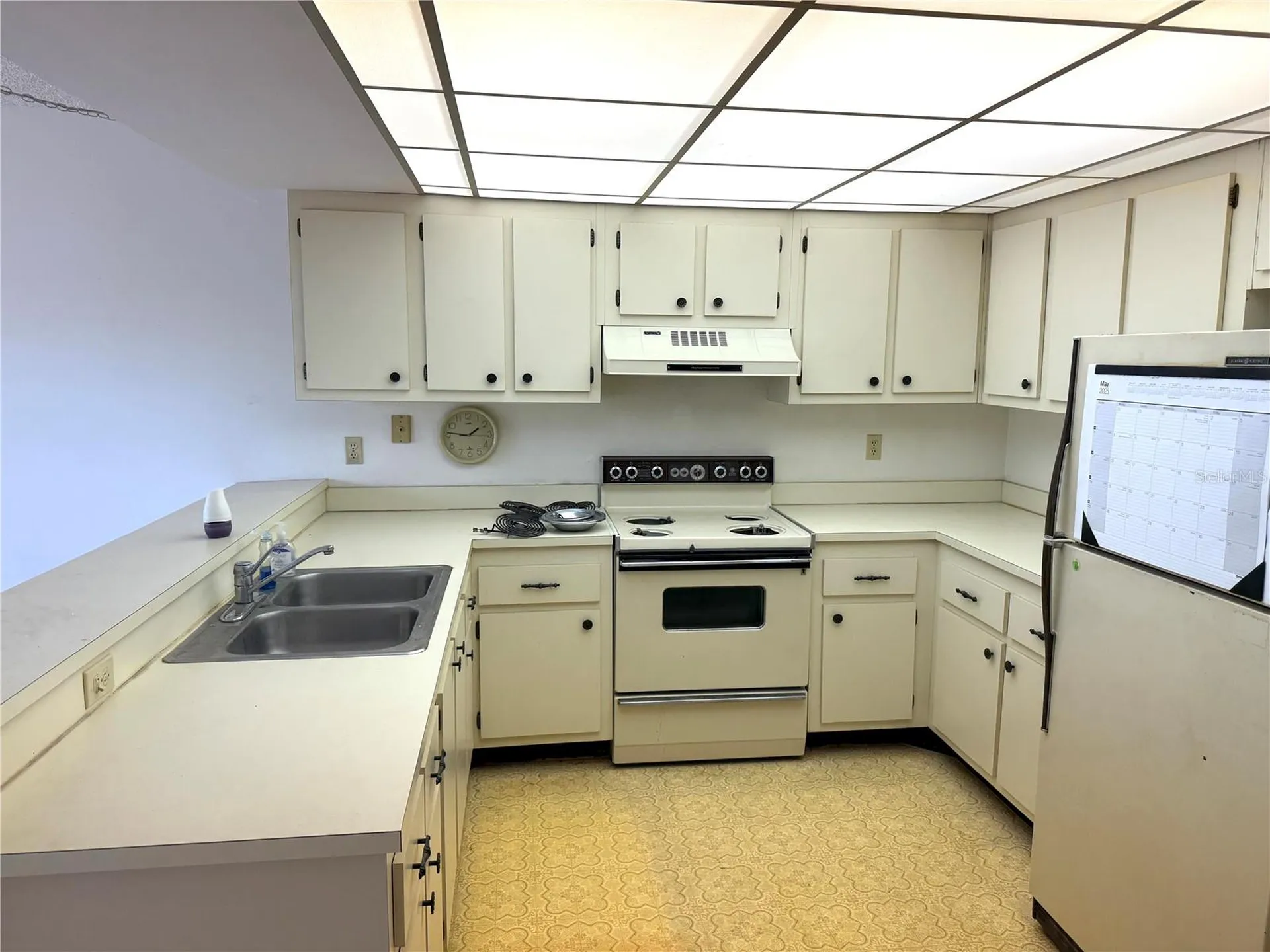 425 30th Avenue W Bradenton FL 34205