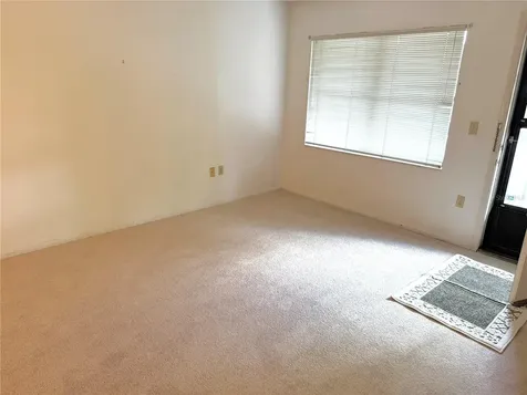425 30th Avenue W Bradenton FL 34205