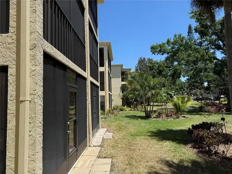 425 30th Avenue W Bradenton FL 34205