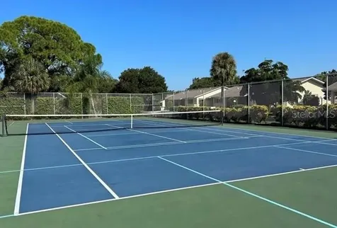 425 30th Avenue W Bradenton FL 34205