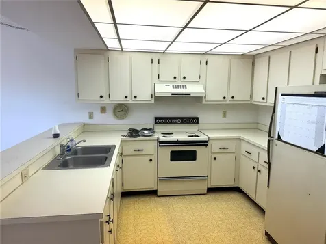425 30th Avenue W Bradenton FL 34205