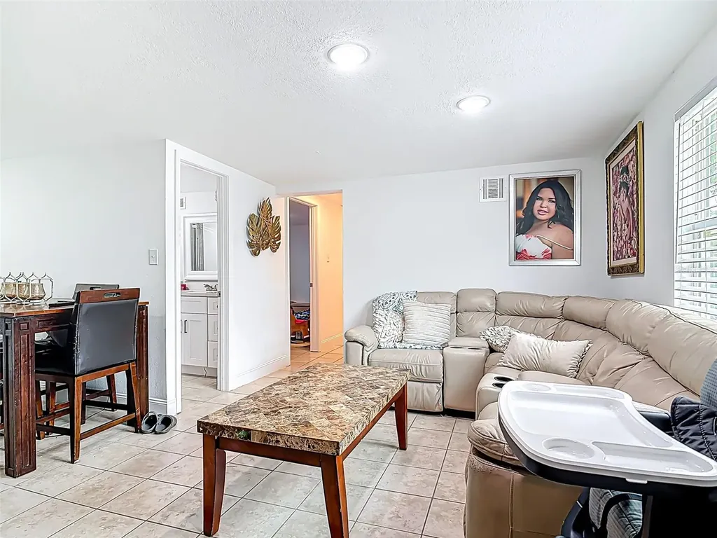 1403 W 13th Place Sanford FL 32771
