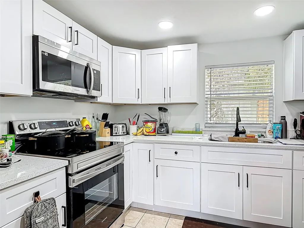 1403 W 13th Place Sanford FL 32771