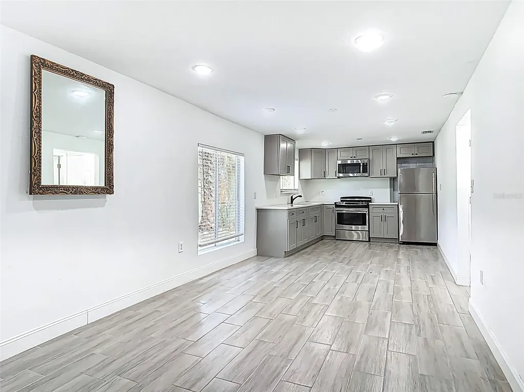 1403 W 13th Place Sanford FL 32771