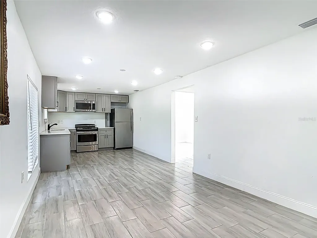 1403 W 13th Place Sanford FL 32771