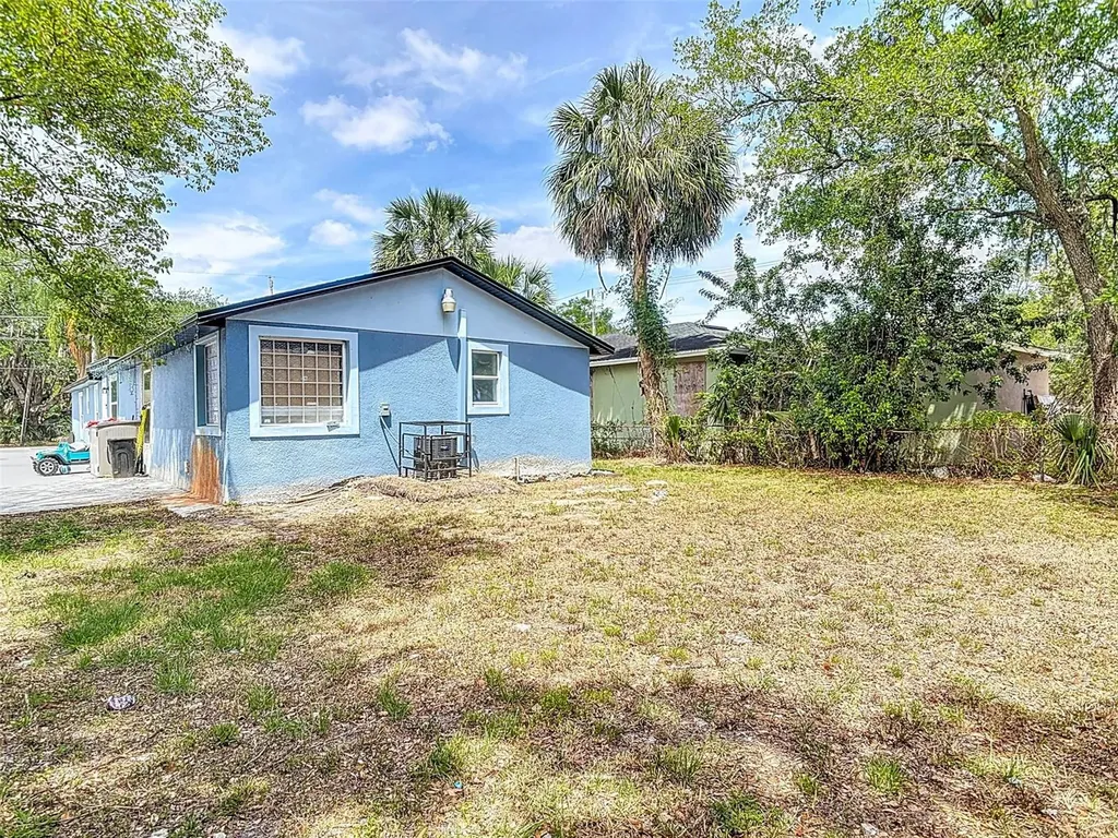 1403 W 13th Place Sanford FL 32771
