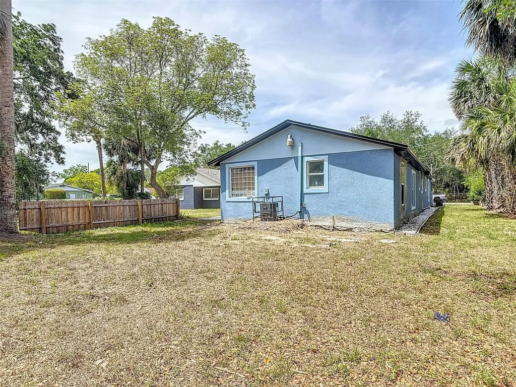 1403 W 13th Place Sanford FL 32771