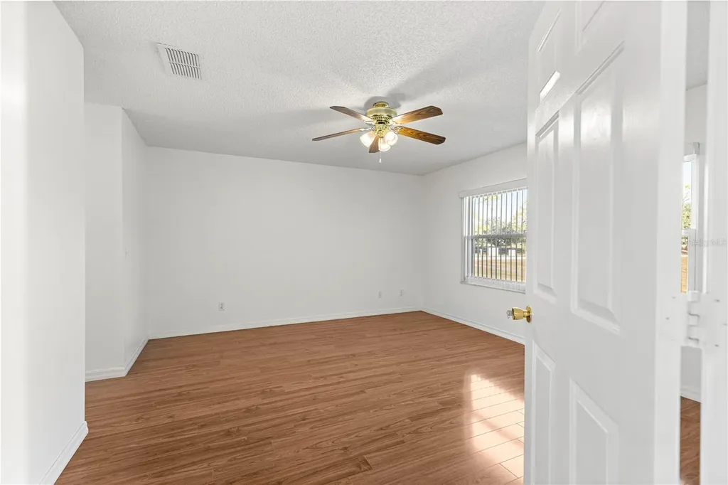 9452 SW 93rd Loop Ocala FL 34481