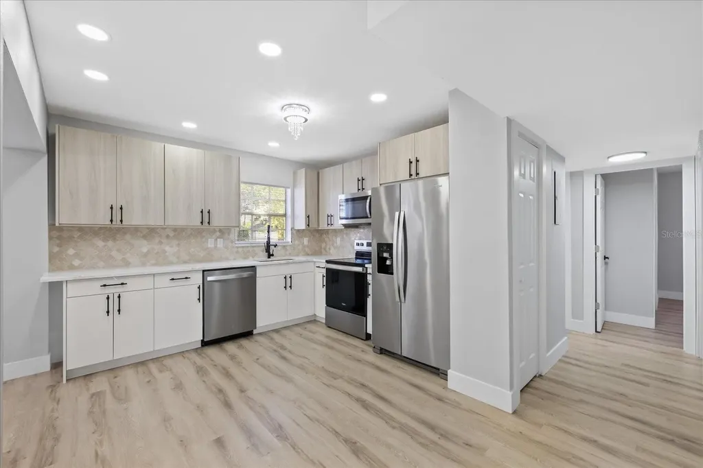 324 Country Club Drive Oldsmar FL 34677