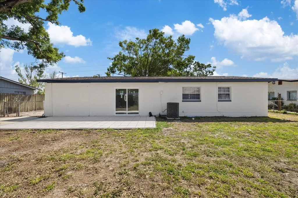 324 Country Club Drive Oldsmar FL 34677