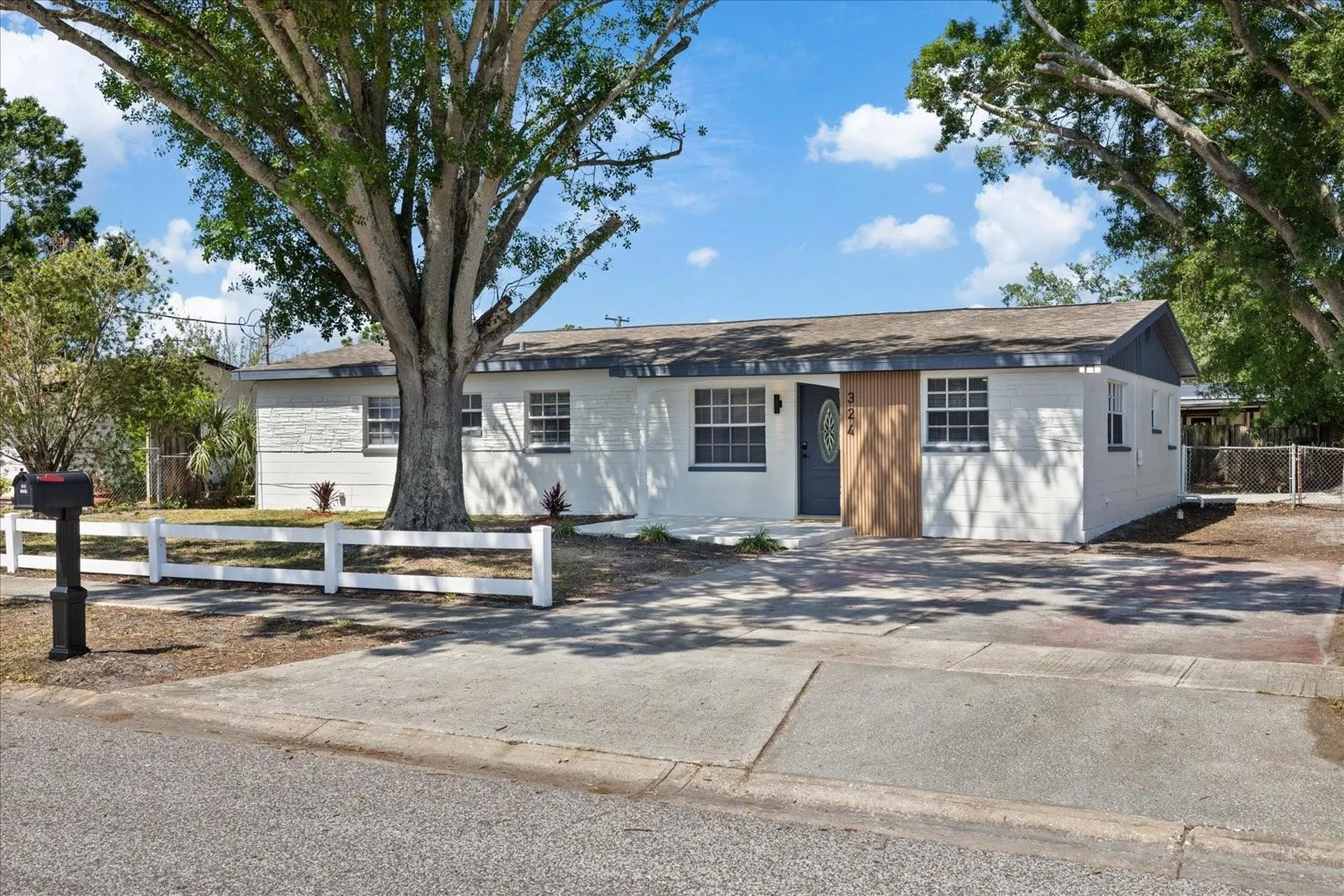 324 Country Club Drive Oldsmar FL 34677