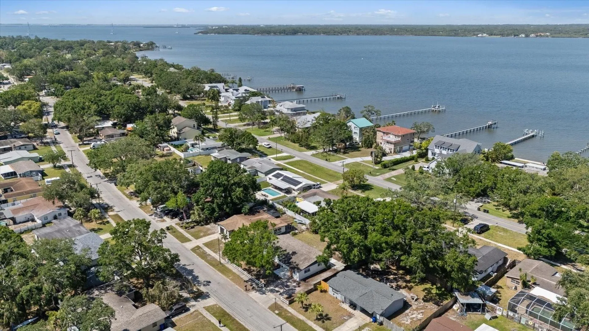 324 Country Club Drive Oldsmar FL 34677
