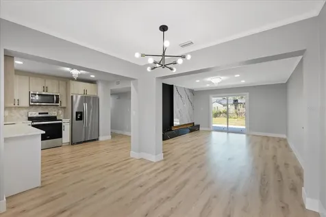 324 Country Club Drive Oldsmar FL 34677