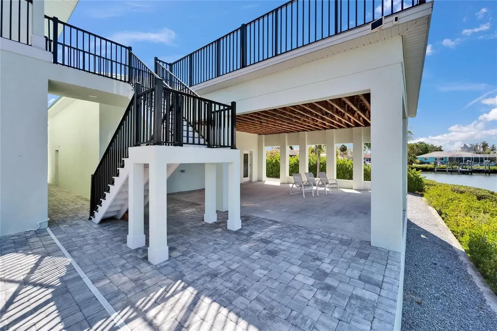 935 Chipaway Drive Apollo Beach FL 33572