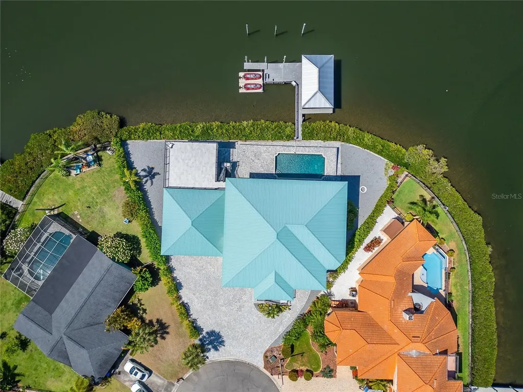 935 Chipaway Drive Apollo Beach FL 33572