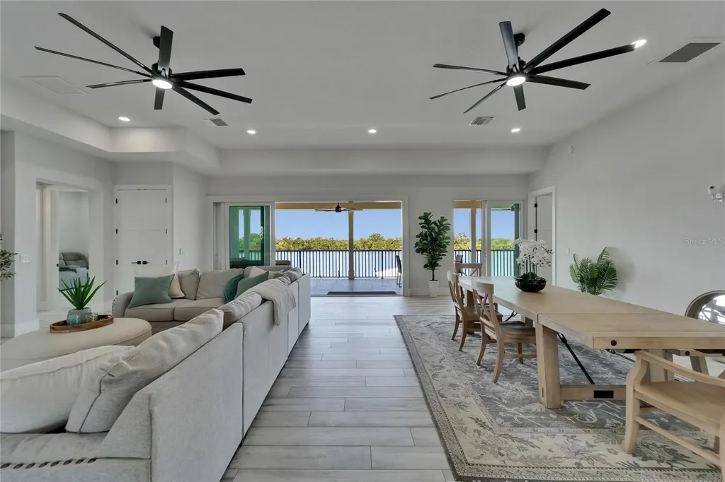 935 Chipaway Drive Apollo Beach FL 33572