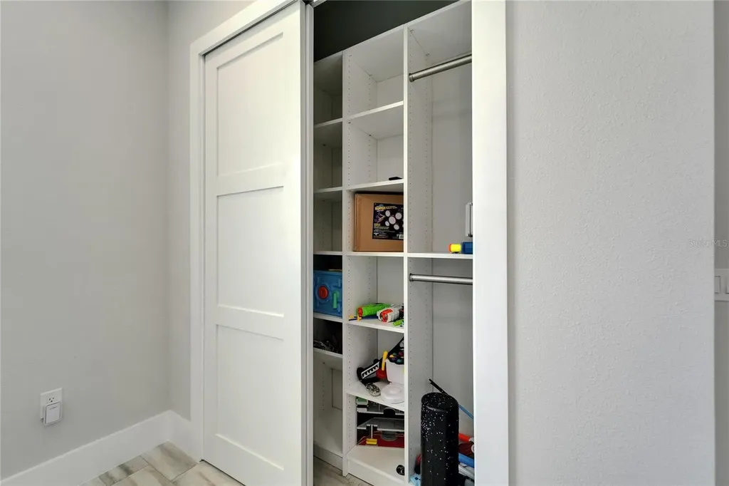 935 Chipaway Drive Apollo Beach FL 33572