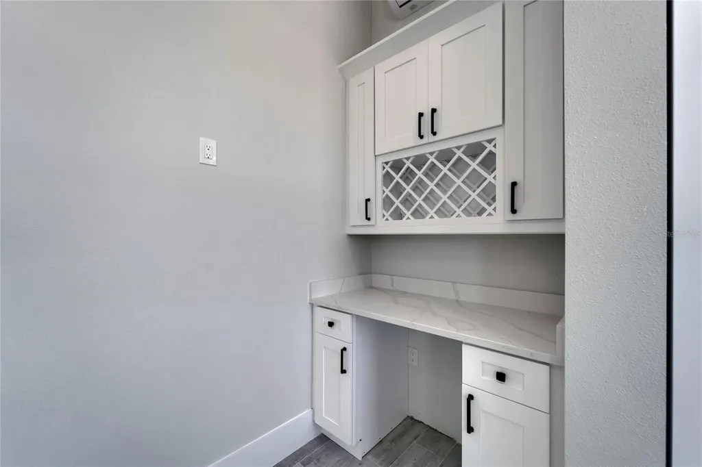 935 Chipaway Drive Apollo Beach FL 33572