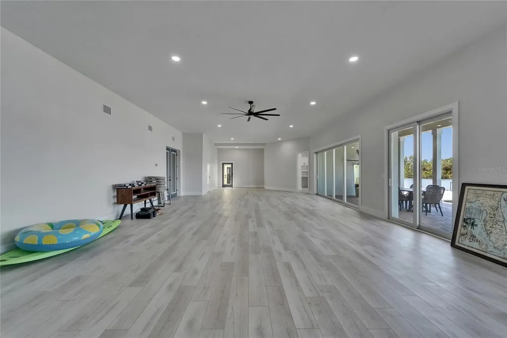 935 Chipaway Drive Apollo Beach FL 33572