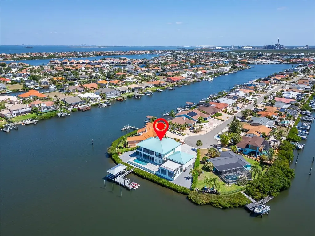 935 Chipaway Drive Apollo Beach FL 33572